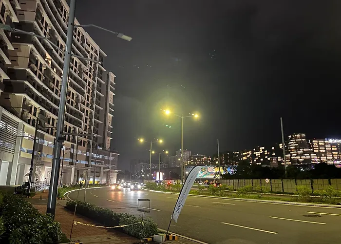 Gentry Manor Family Balcony View Wifi Tv Close To Okada 12b Apartment