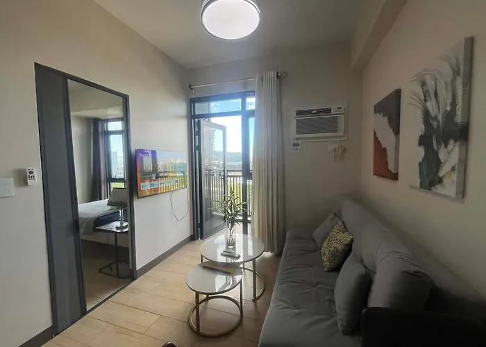 Gentry Manor Family Balcony View Wifi Tv Close To Okada 12b Manila